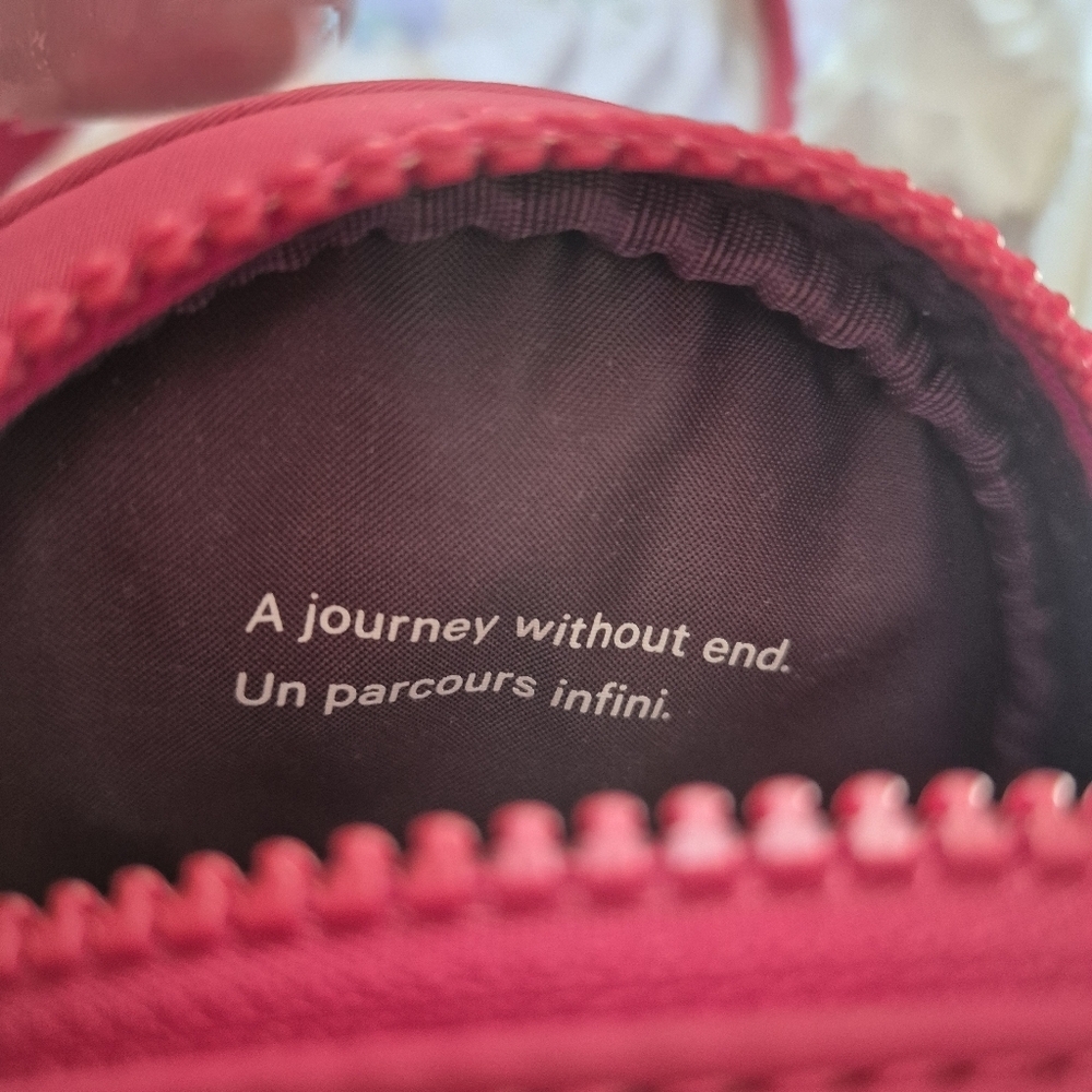 Lululemon Team Canada Future Legacy Crossbody Bag Red Bag Proudly Canadian - Picture 8 of 10